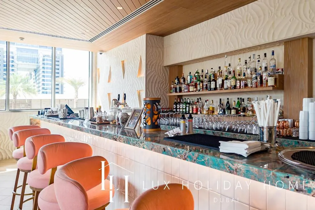 Apartment Lux Iconic Views At The Palm Tower Suite 2 Dubai