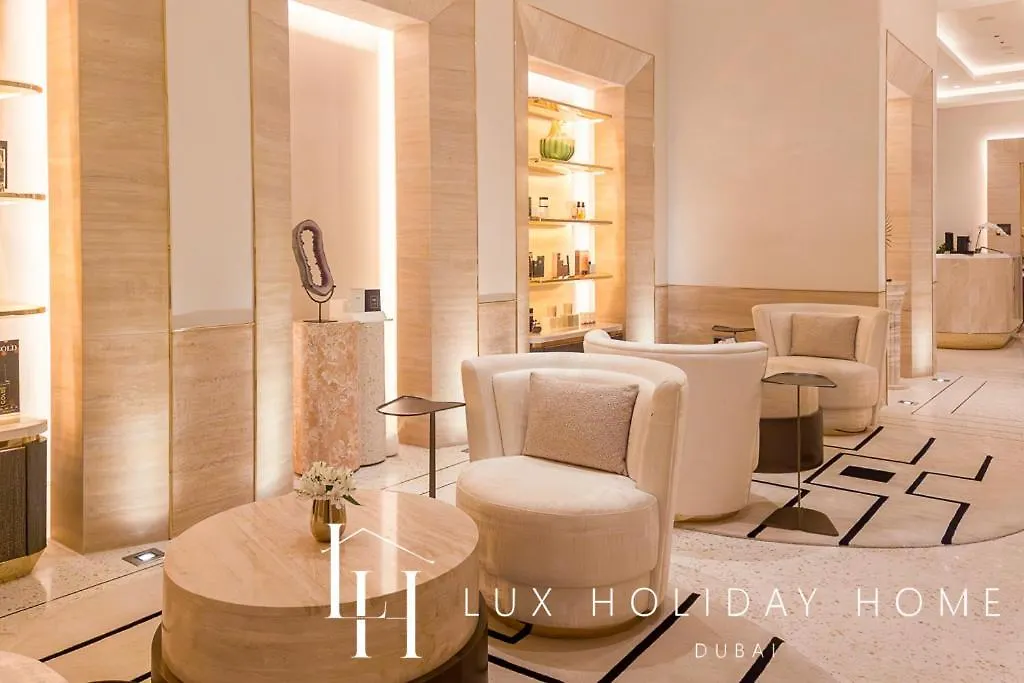 Lux Iconic Views At The Palm Tower Suite 2 Dubai 0*,