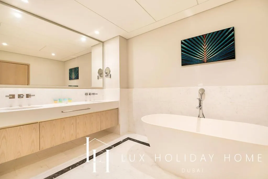 Apartment Lux Iconic Views At The Palm Tower Suite 2 Dubai