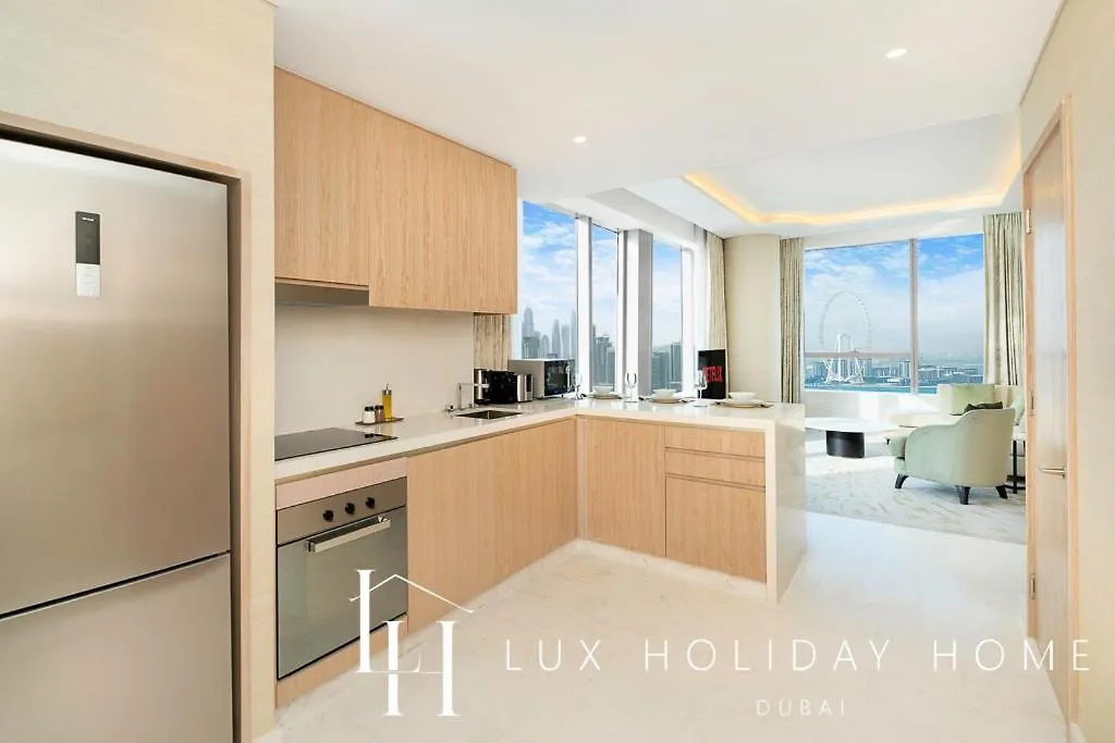 Lux Iconic Views At The Palm Tower Suite 2 Dubai