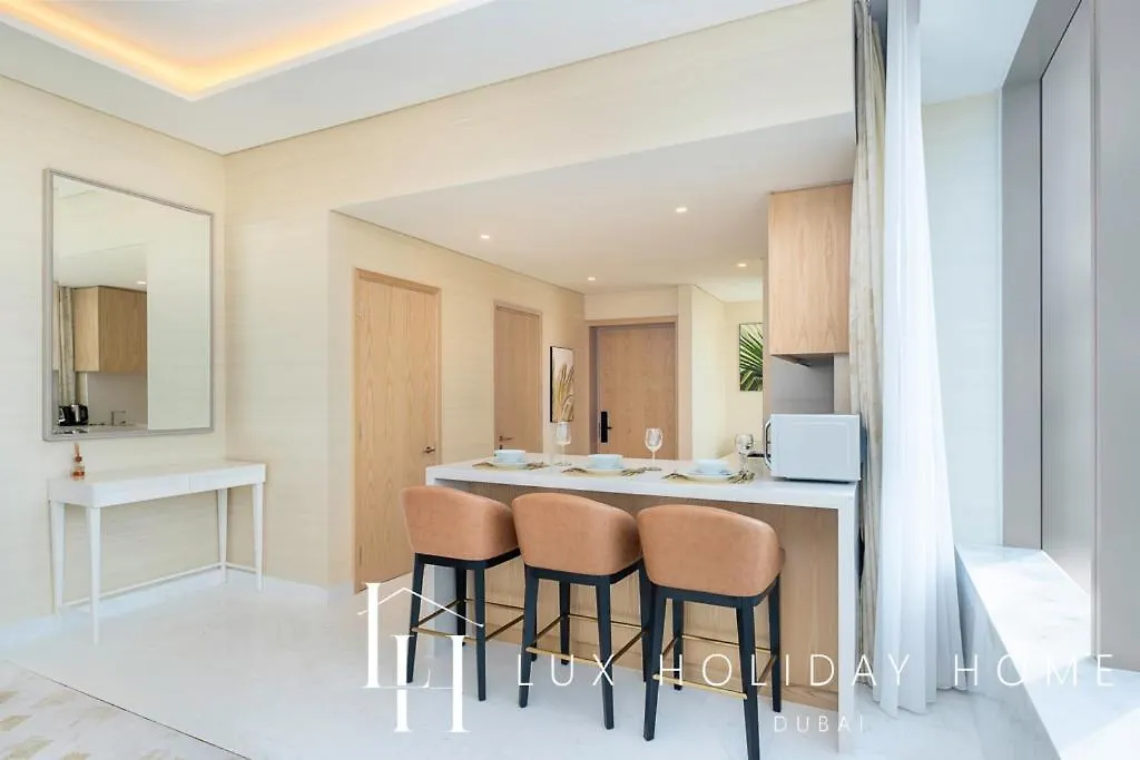 Apartment Lux Iconic Views At The Palm Tower Suite 2 Dubai United Arab Emirates